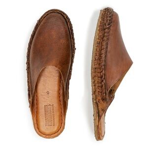 Mohinders Heritage Solid Slide in Walnut (women's 7)